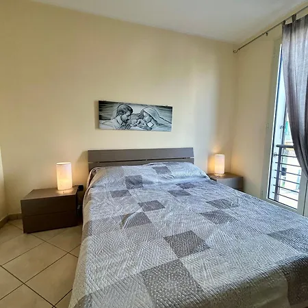 Residenza Zeus 6 *